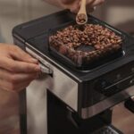 Cafetera express - CECOTEC Power Espresso 20 Grind, 20 bar, 1350 W, 2 tazas, Negro - Imagen 7